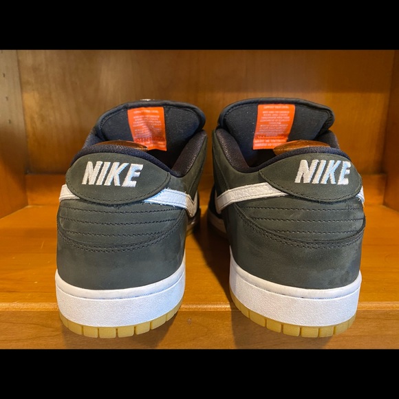 Nike SB Dunk - Picture 2 of 10